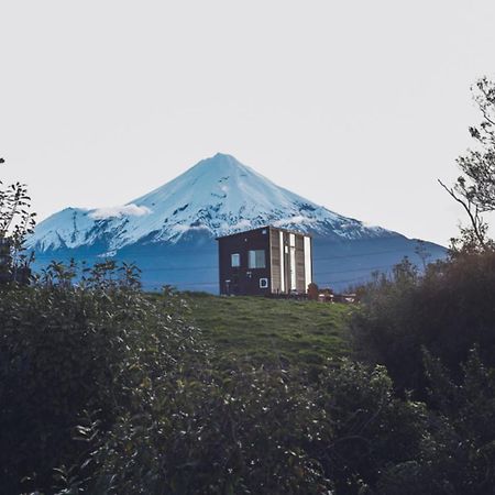 Taranaki Creekside Kea By Tiny Away Villa สแตรทฟอร์ด ภายนอก รูปภาพ