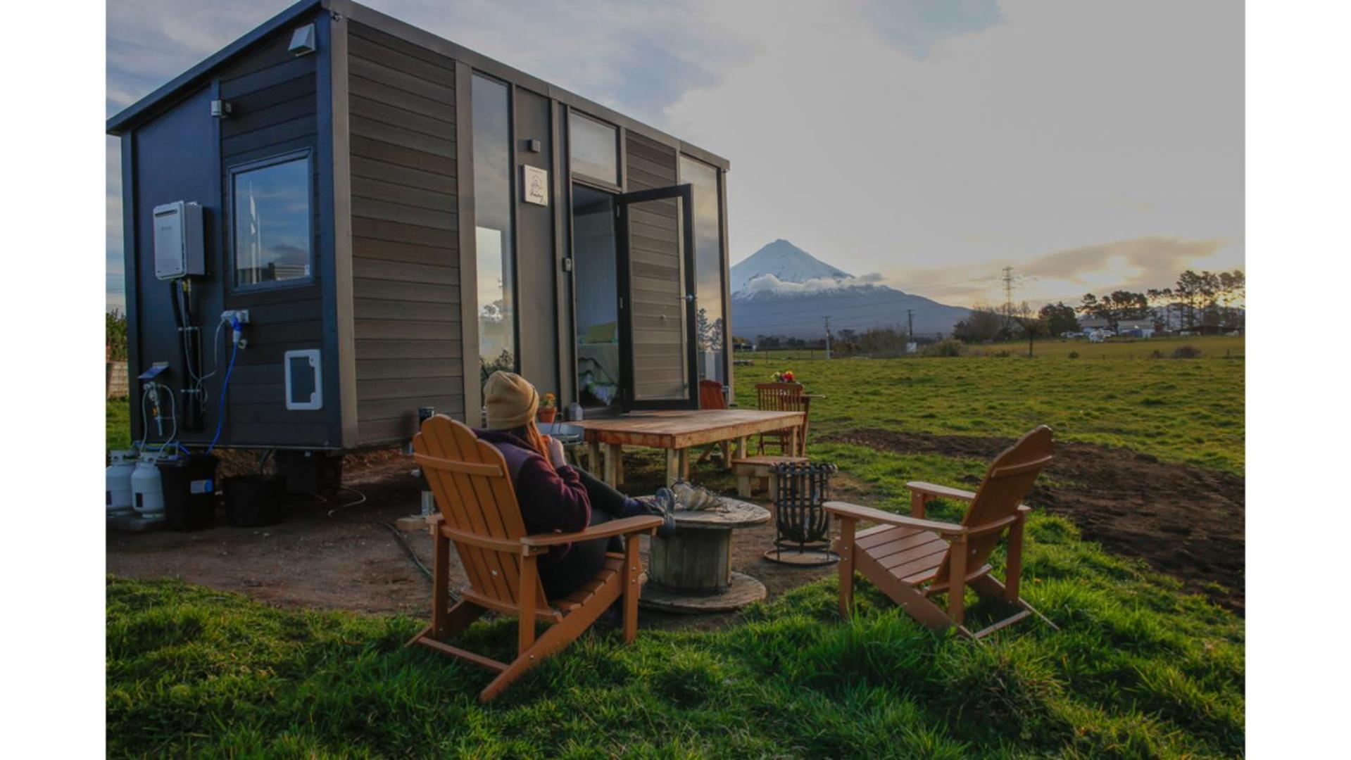 Taranaki Creekside Kea By Tiny Away Villa สแตรทฟอร์ด ภายนอก รูปภาพ